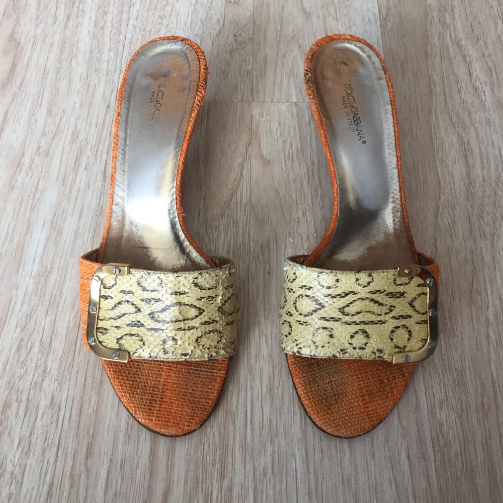 Dolce Gabbana Women’s Sandals. Stylish !